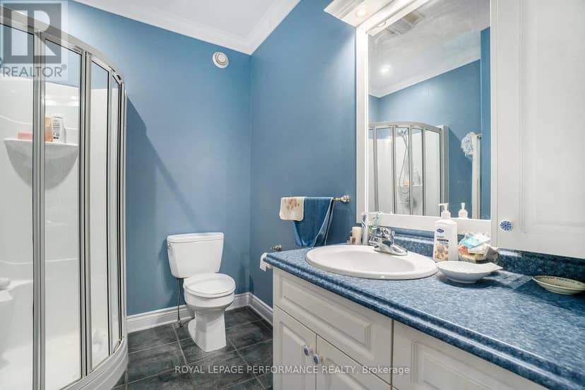 3285 Broadway Avenue — photo 21 of 40