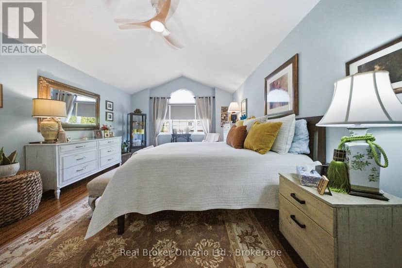 37 - 941 Gordon Street — photo 26 of 40