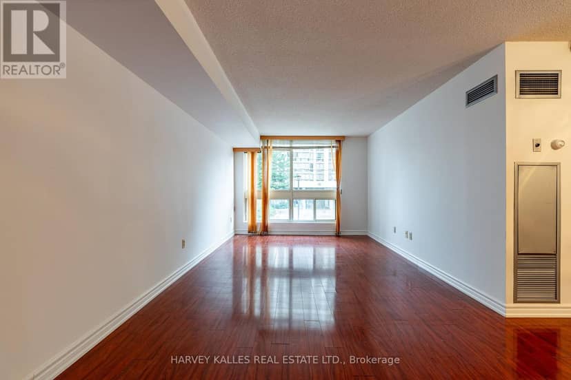 205 - 5 Kenneth Avenue — photo 12 of 25