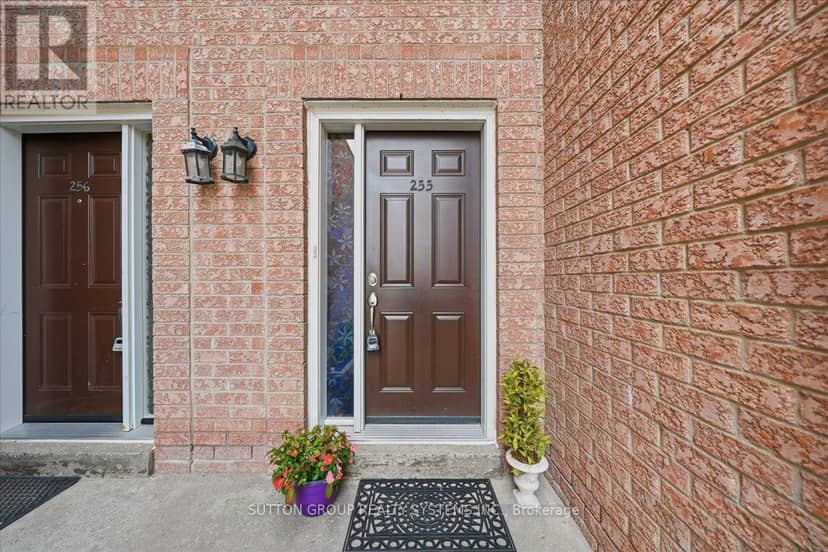 255 - 60 Barondale Drive — photo 31 of 39