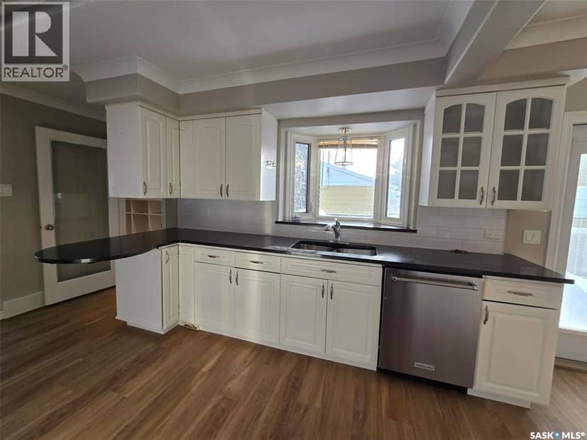 1010 Desmond STREET — photo 22 of 40