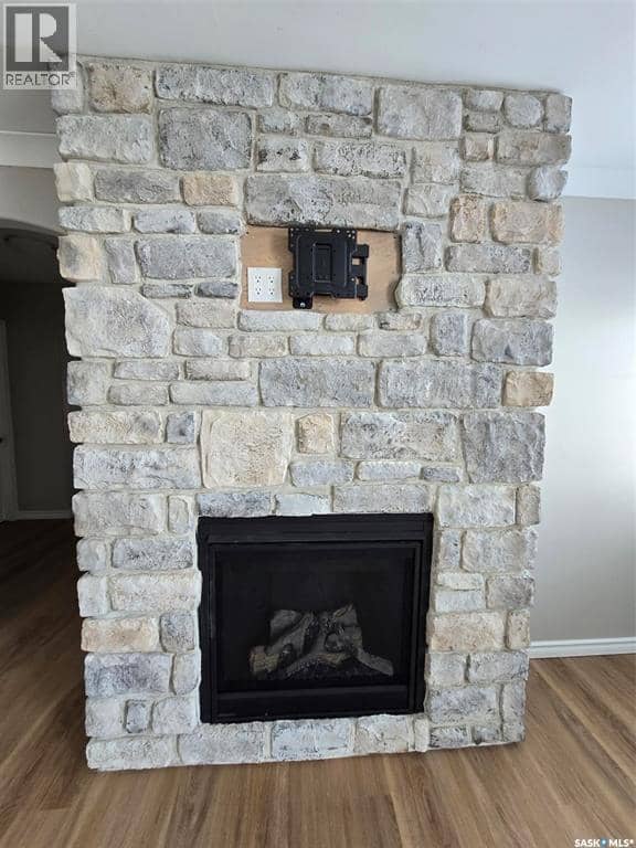 1010 Desmond STREET — photo 32 of 40