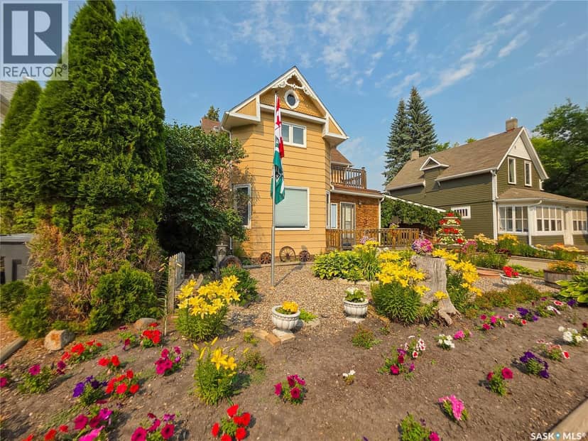 234 5th AVENUE W, Melville, photo 2