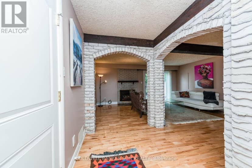 2483 Yarmouth Crescent — photo 22 of 40