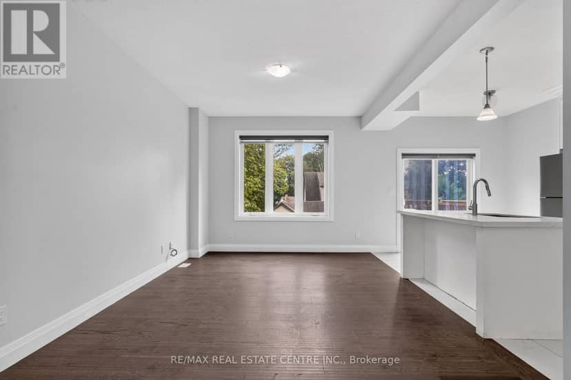 124 King Street E — photo 12 of 40