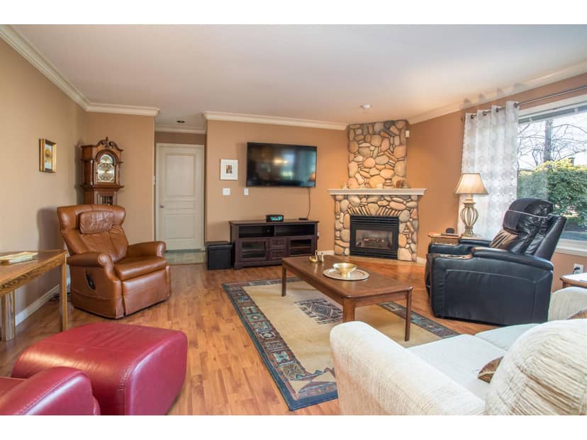 8044 KESTREL COURT, Surrey, photo 7
