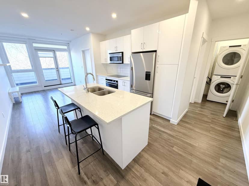 #405 11503 76 AV NW, Edmonton, photo 3