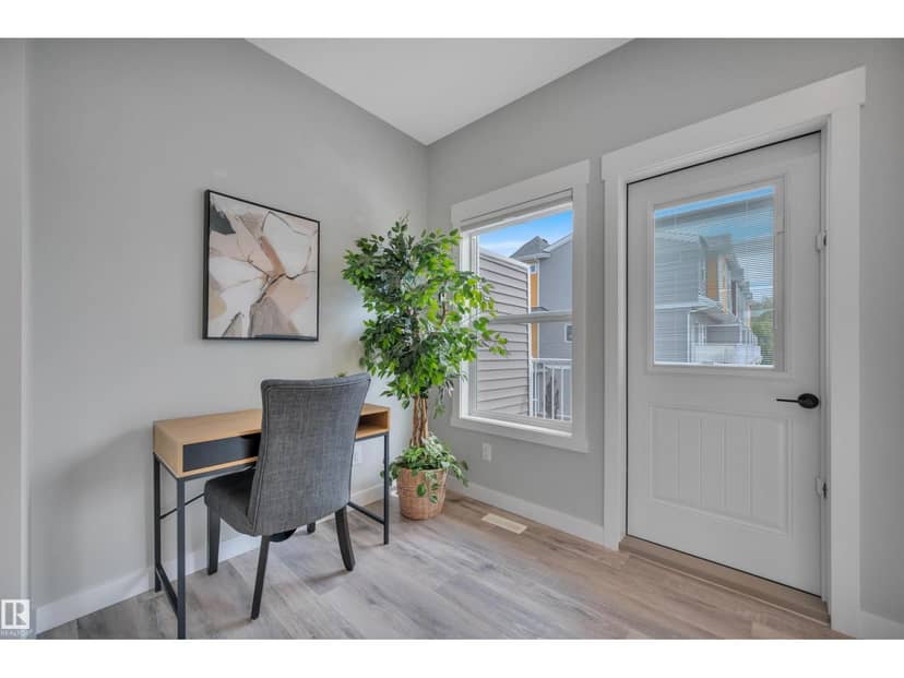 #4 150 Everitt Dr — photo 12 of 40
