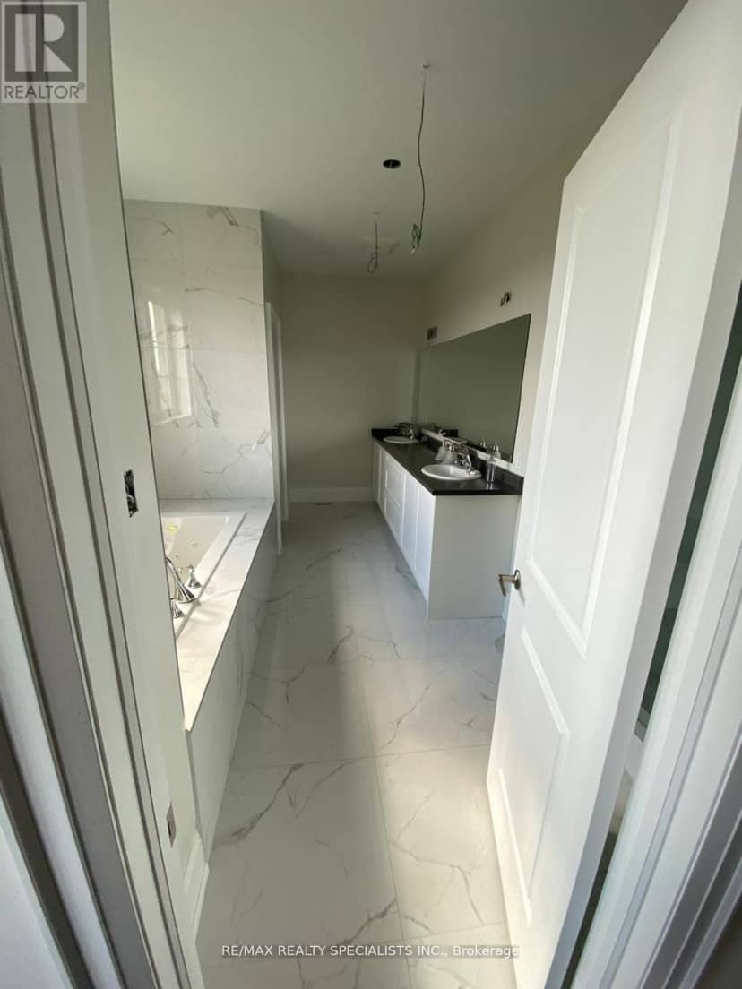 35 Gerden Drive — photo 9 of 12