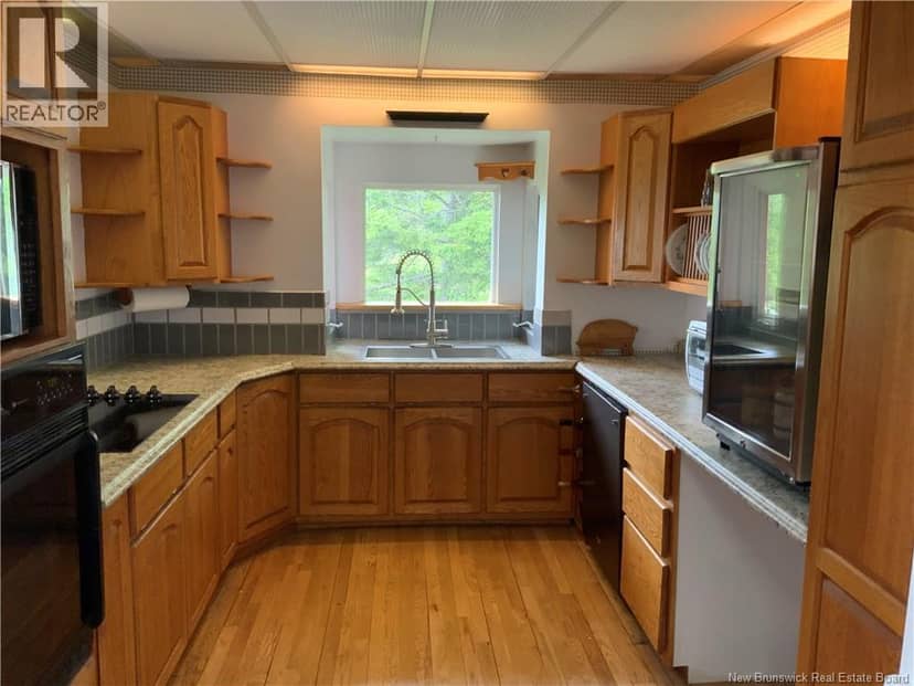 22 Rosewood Drive — photo 14 of 40