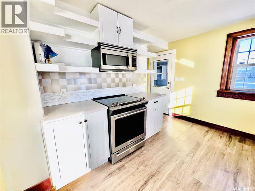 1110 Railway STREET — photo 7 of 20