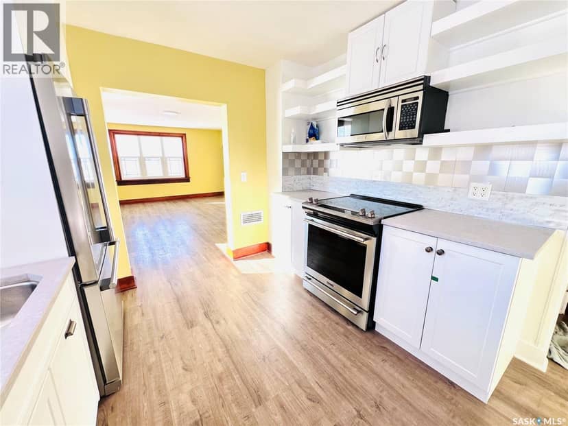 1110 Railway STREET — photo 8 of 20