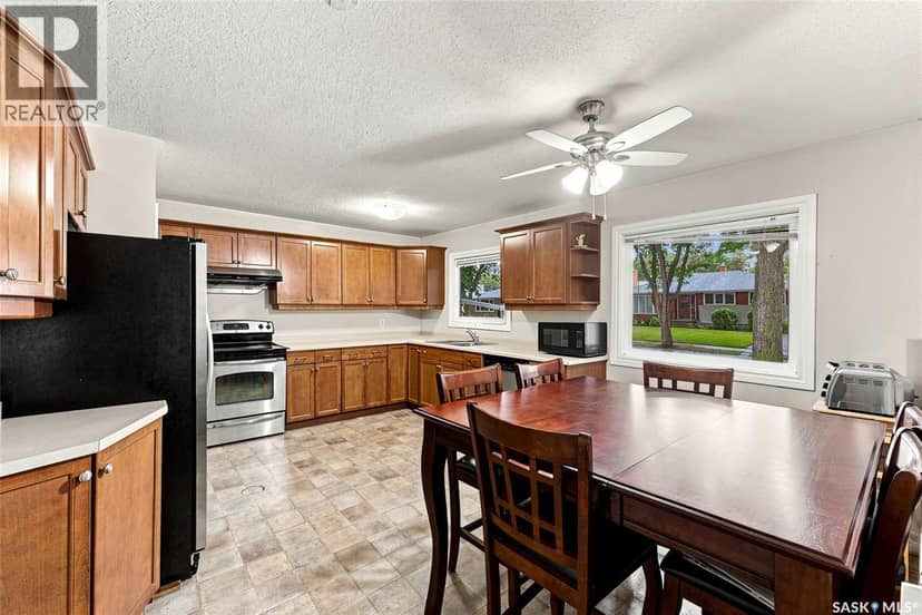 1520 Uhrich Avenue, Regina, photo 4