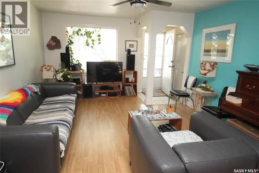 612 7th STREET E, Saskatoon, photo 3