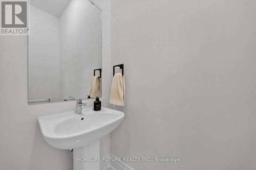 2939 Grindstone Crescent — photo 20 of 40