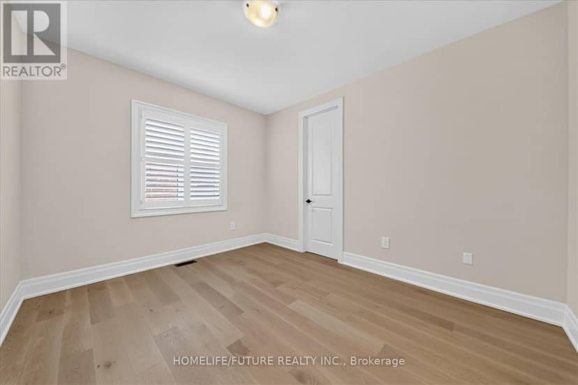 2939 Grindstone Crescent — photo 38 of 40