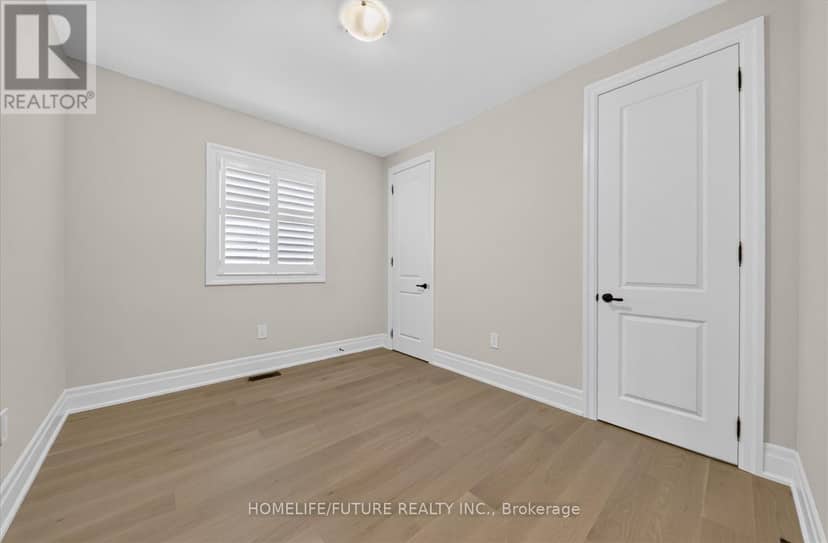 2939 Grindstone Crescent — photo 28 of 40