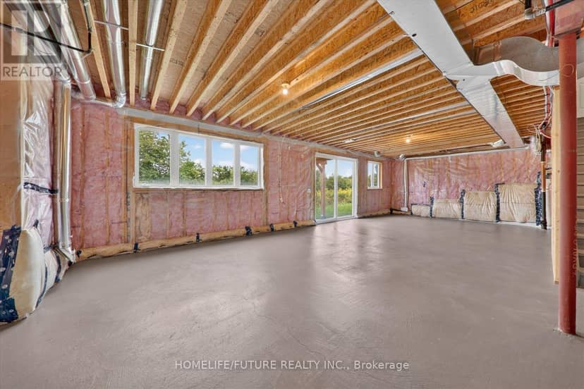 2939 Grindstone Crescent — photo 40 of 40