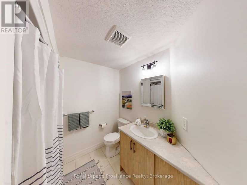 55 Lanark Drive — photo 30 of 39