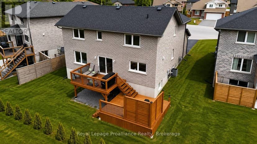 55 Lanark Drive — photo 34 of 39