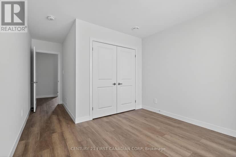 16 - 349 Southdale Road E, London South, photo 8