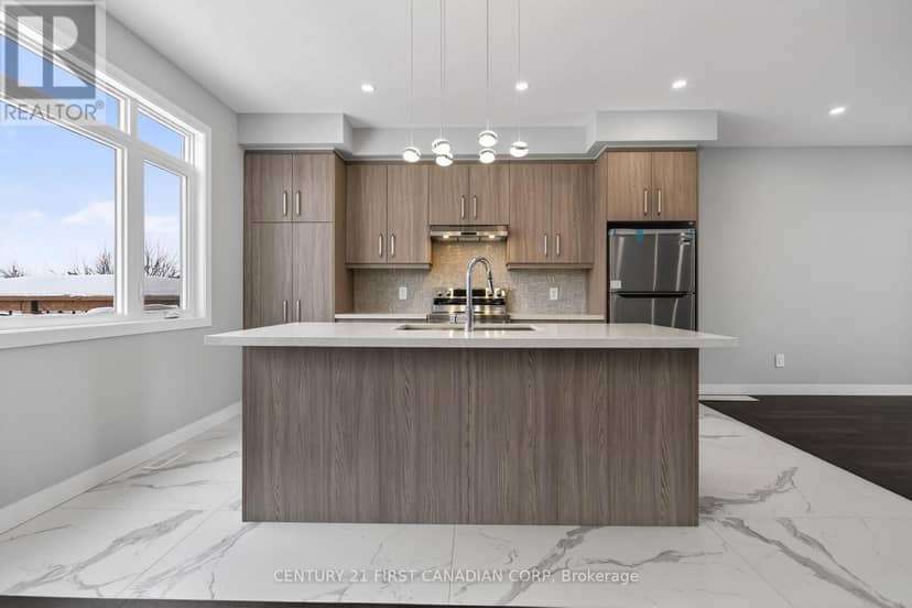 20 - 349 Southdale Road E — photo 16 of 40