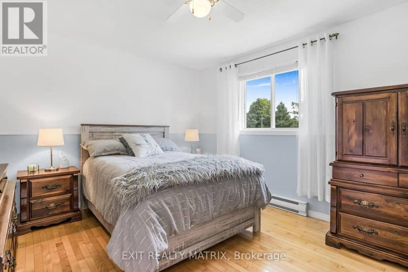 33 Frost Avenue — photo 15 of 36