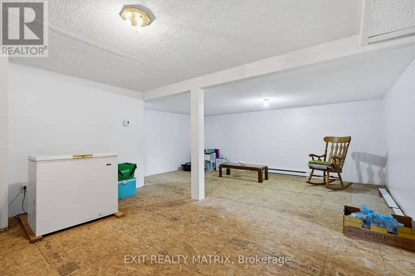 33 Frost Avenue — photo 19 of 36
