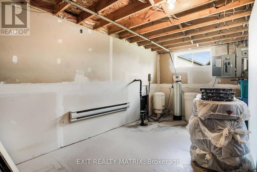 33 Frost Avenue — photo 23 of 36