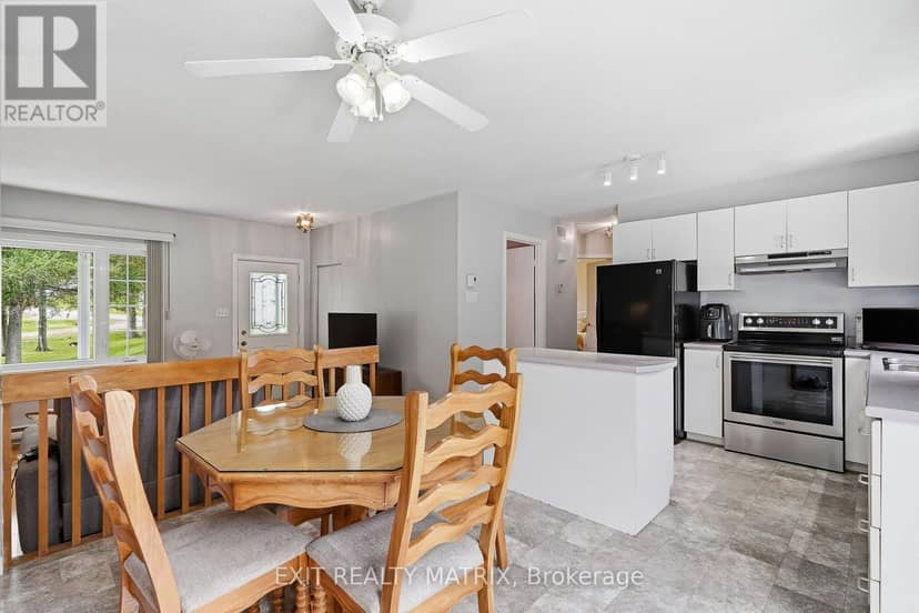 33 Frost Avenue — photo 9 of 36