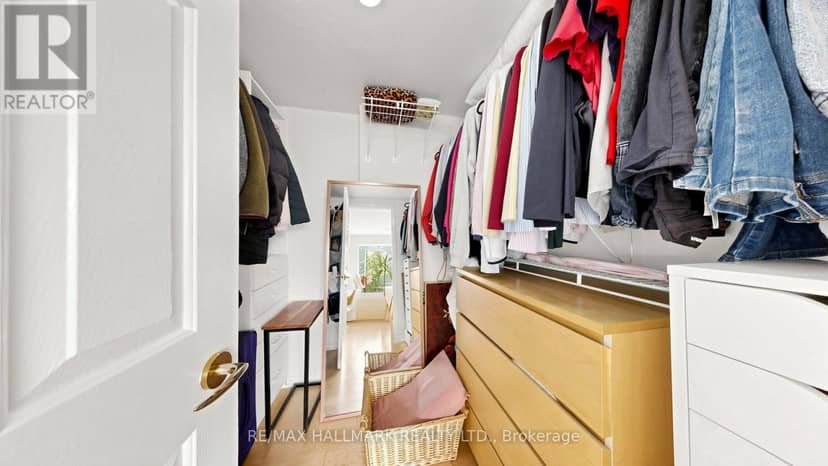 312 - 1818 Bayview Avenue — photo 16 of 38
