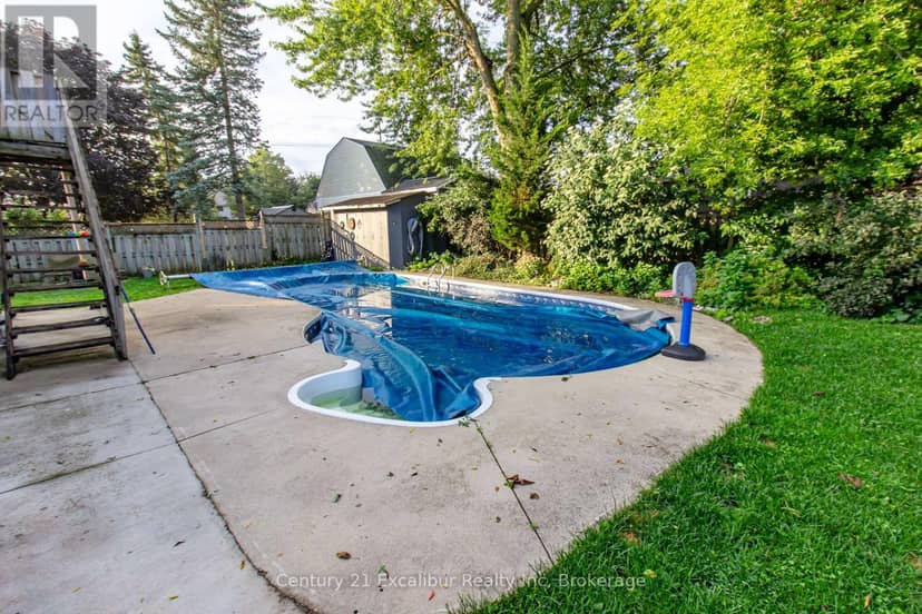 517 Shortreed Avenue — photo 11 of 15