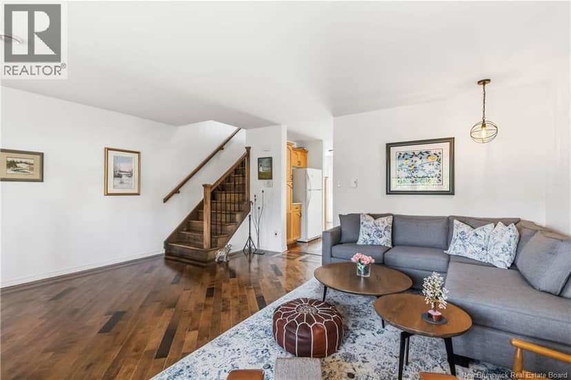 276 Glencairn Drive — photo 8 of 32