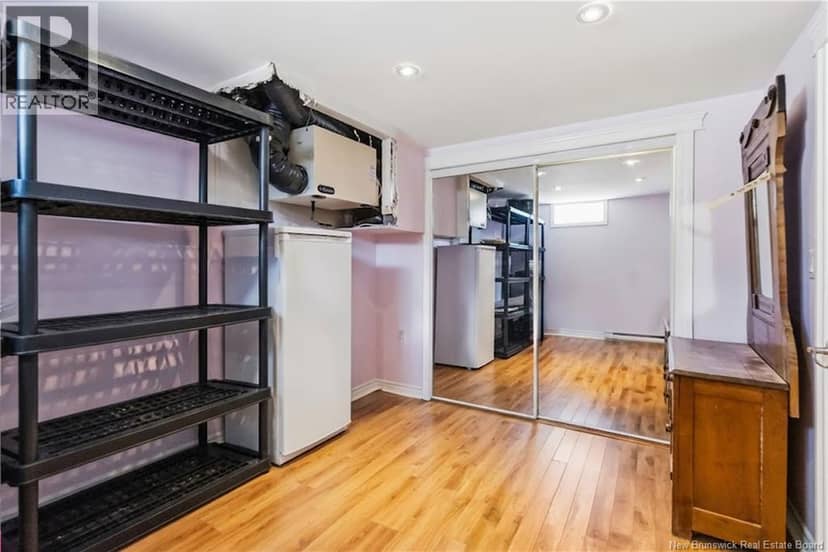 276 Glencairn Drive — photo 25 of 32