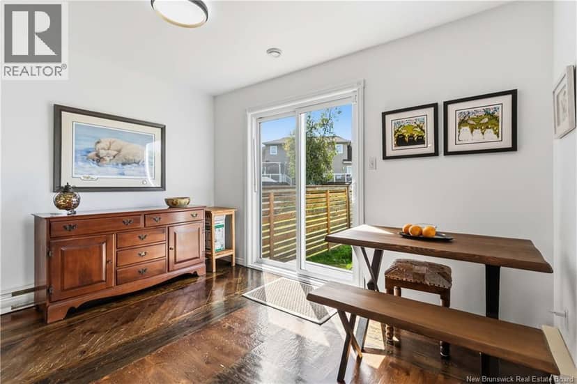 276 Glencairn Drive — photo 11 of 32