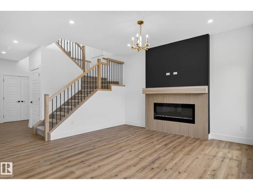 65 Silverstone Dr — photo 11 of 40
