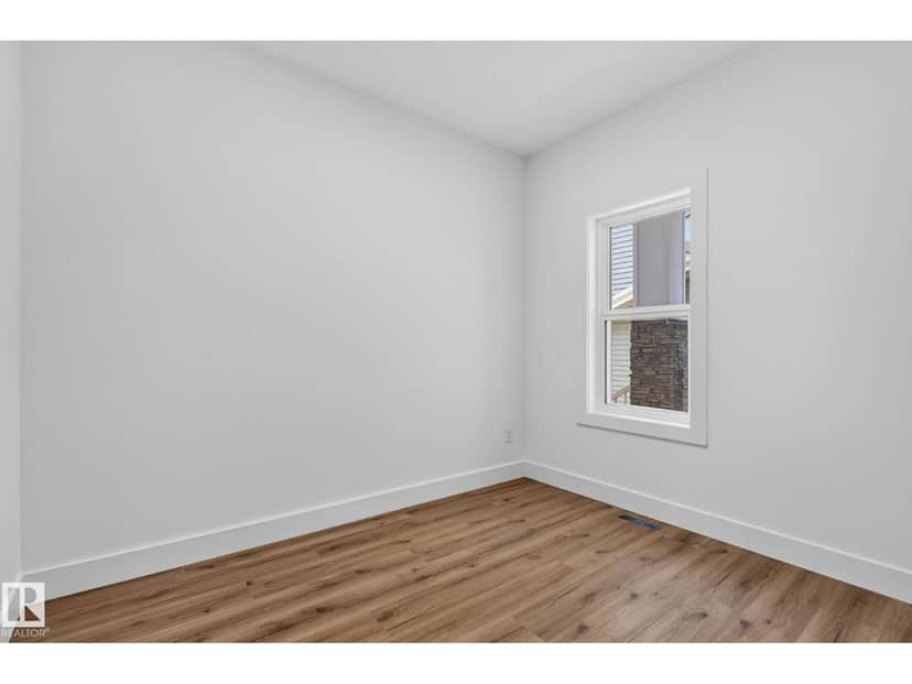 65 Silverstone Dr — photo 24 of 40