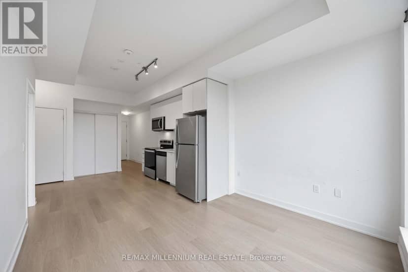 217 - 859 The Queensway — photo 17 of 29