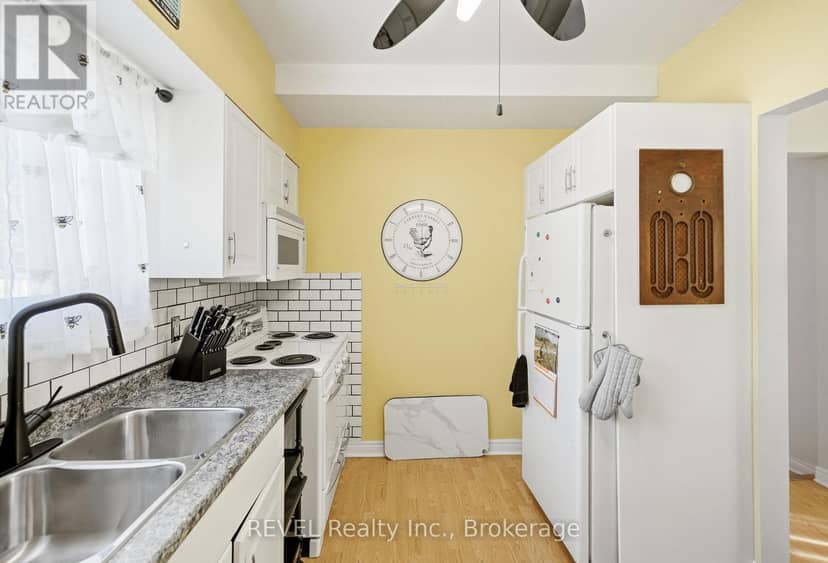 9 Cambridge Avenue — photo 11 of 27