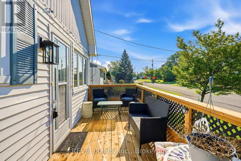 9 Cambridge Avenue — photo 3 of 27