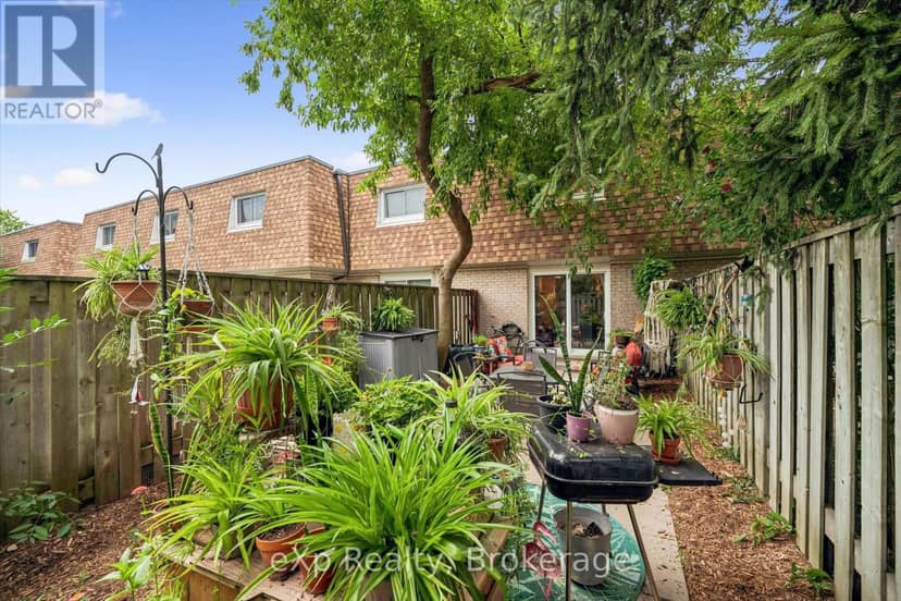 16 - 383 Edinburgh Road S — photo 28 of 29