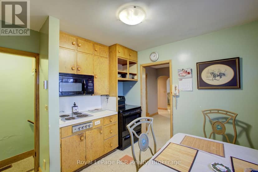 441 Smith Street — photo 8 of 25
