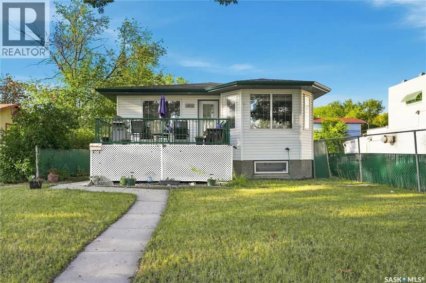 4920 Dewdney Avenue — photo 1 of 40