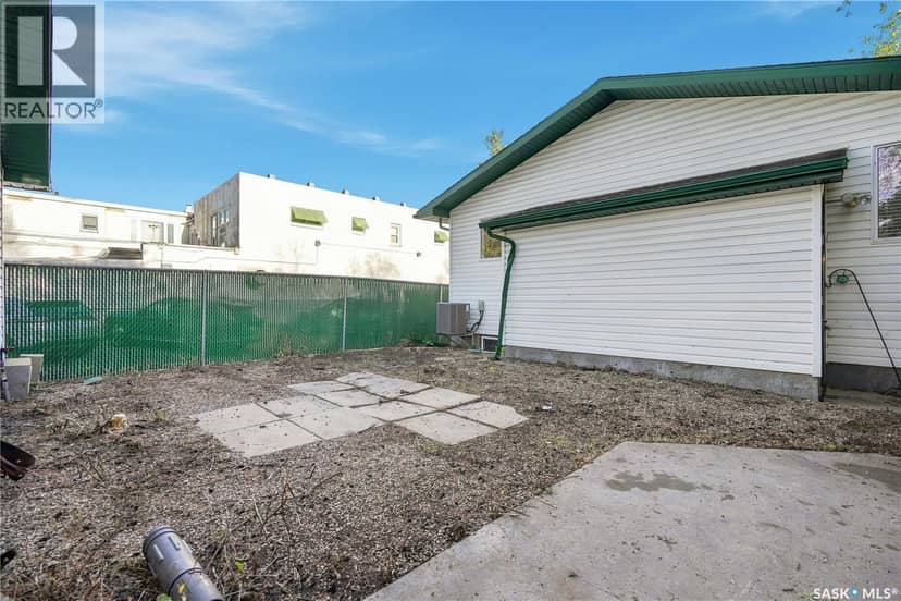4920 Dewdney Avenue — photo 40 of 40