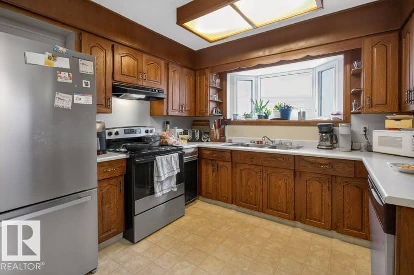 73 Starling Dr — photo 12 of 36