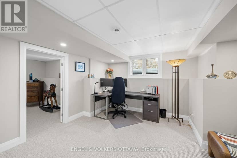 147 Blackhorse Drive — photo 20 of 32
