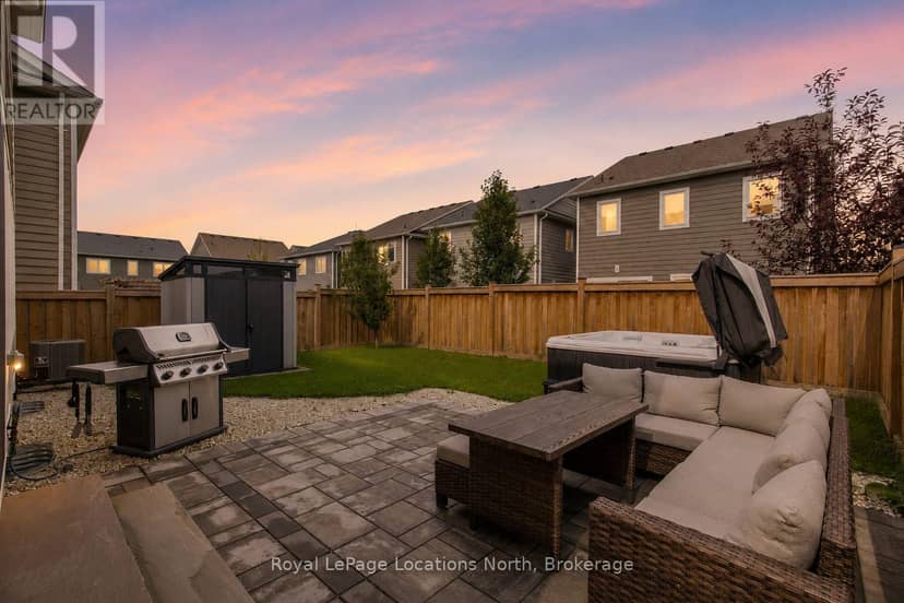 11 Catamaran Drive — photo 2 of 32
