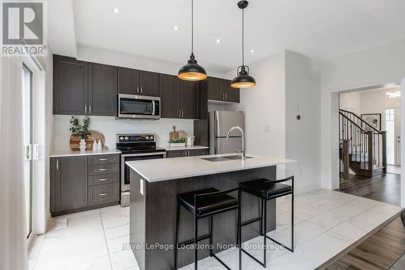 11 Catamaran Drive — photo 8 of 32