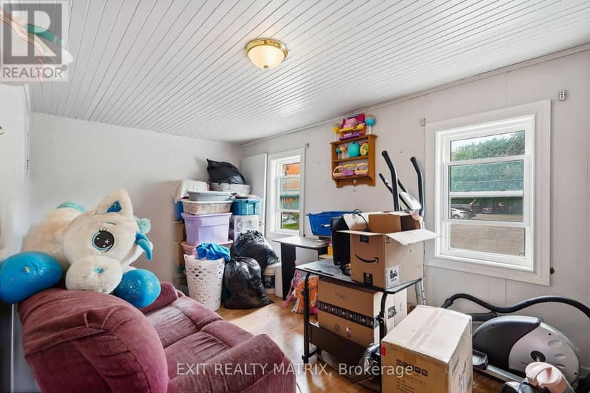 407 Regent Street — photo 16 of 35