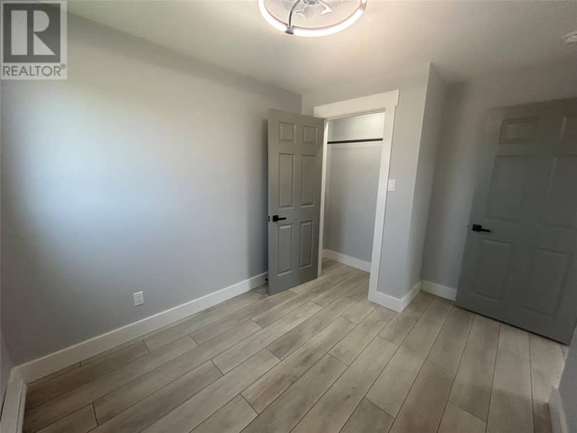 2 Pine Avenue — photo 12 of 24